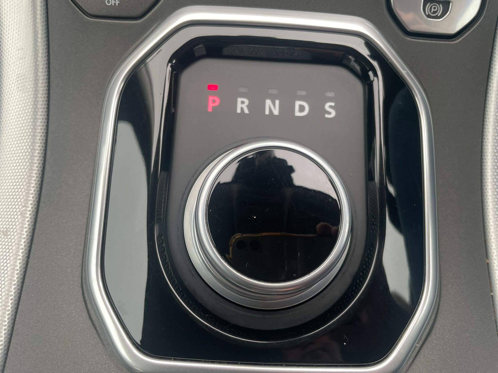 Land Rover Range Rover Evoque view 28