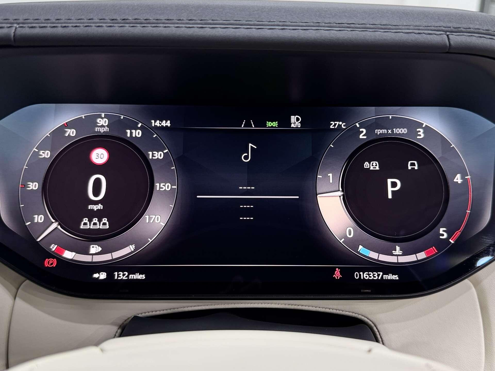 Land Rover Range Rover view 23