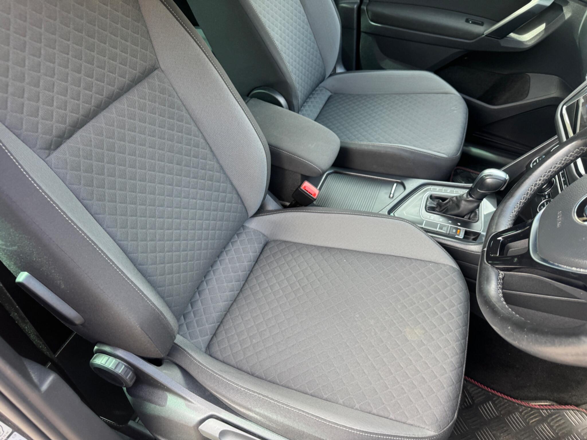 Volkswagen Tiguan view 30
