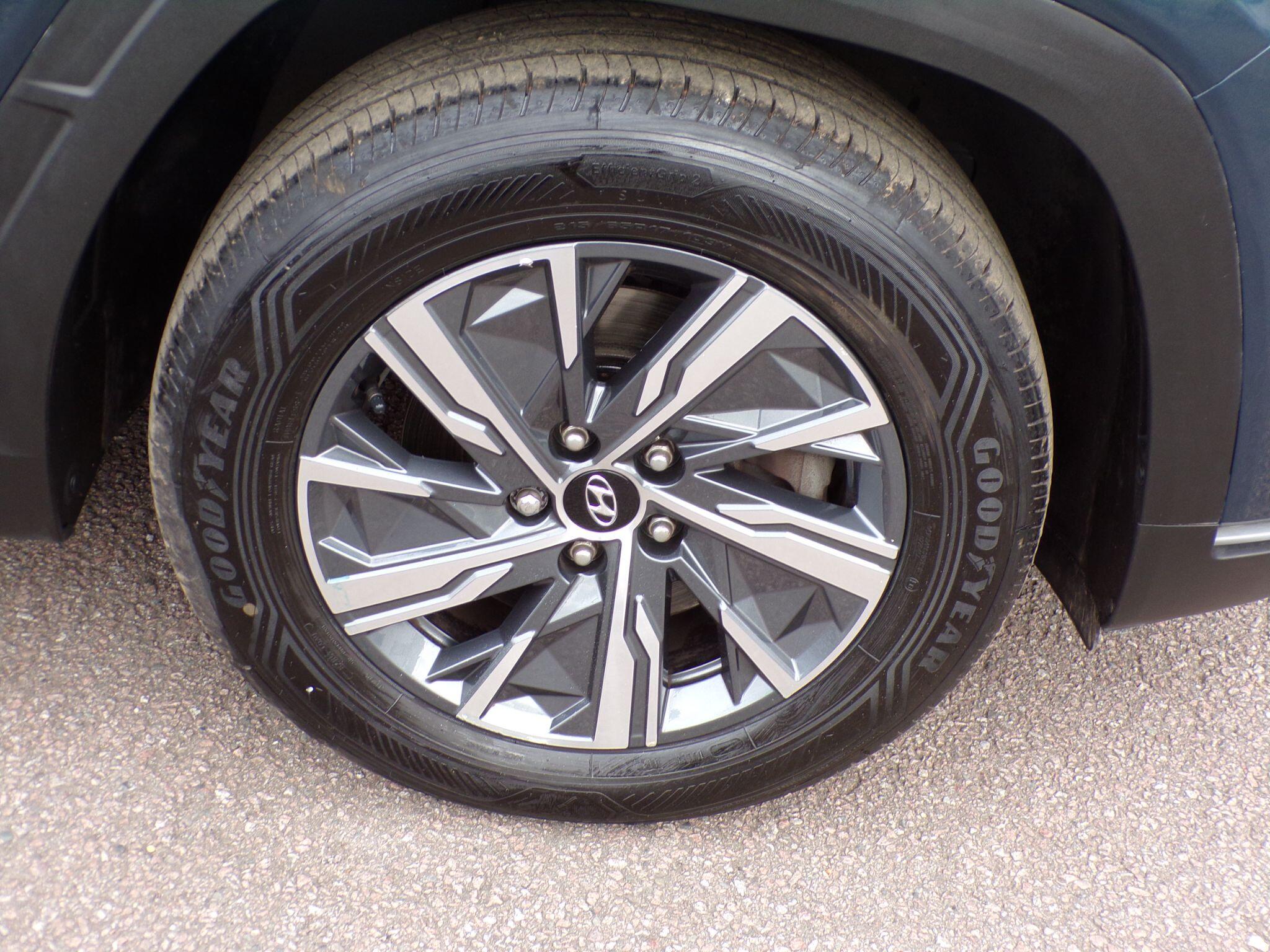 Hyundai Tucson view 12