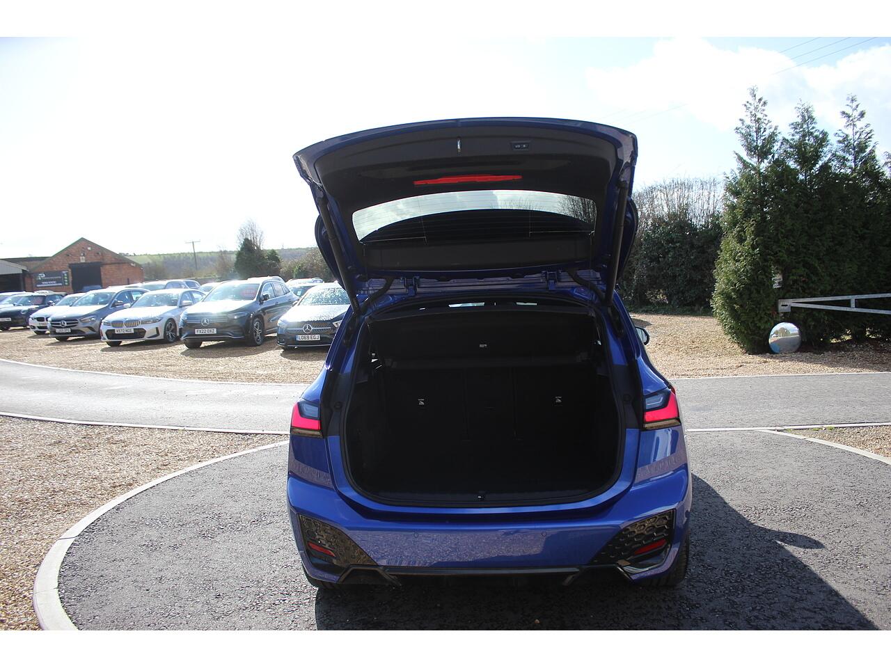 BMW 2 Series Active Tourer view 37