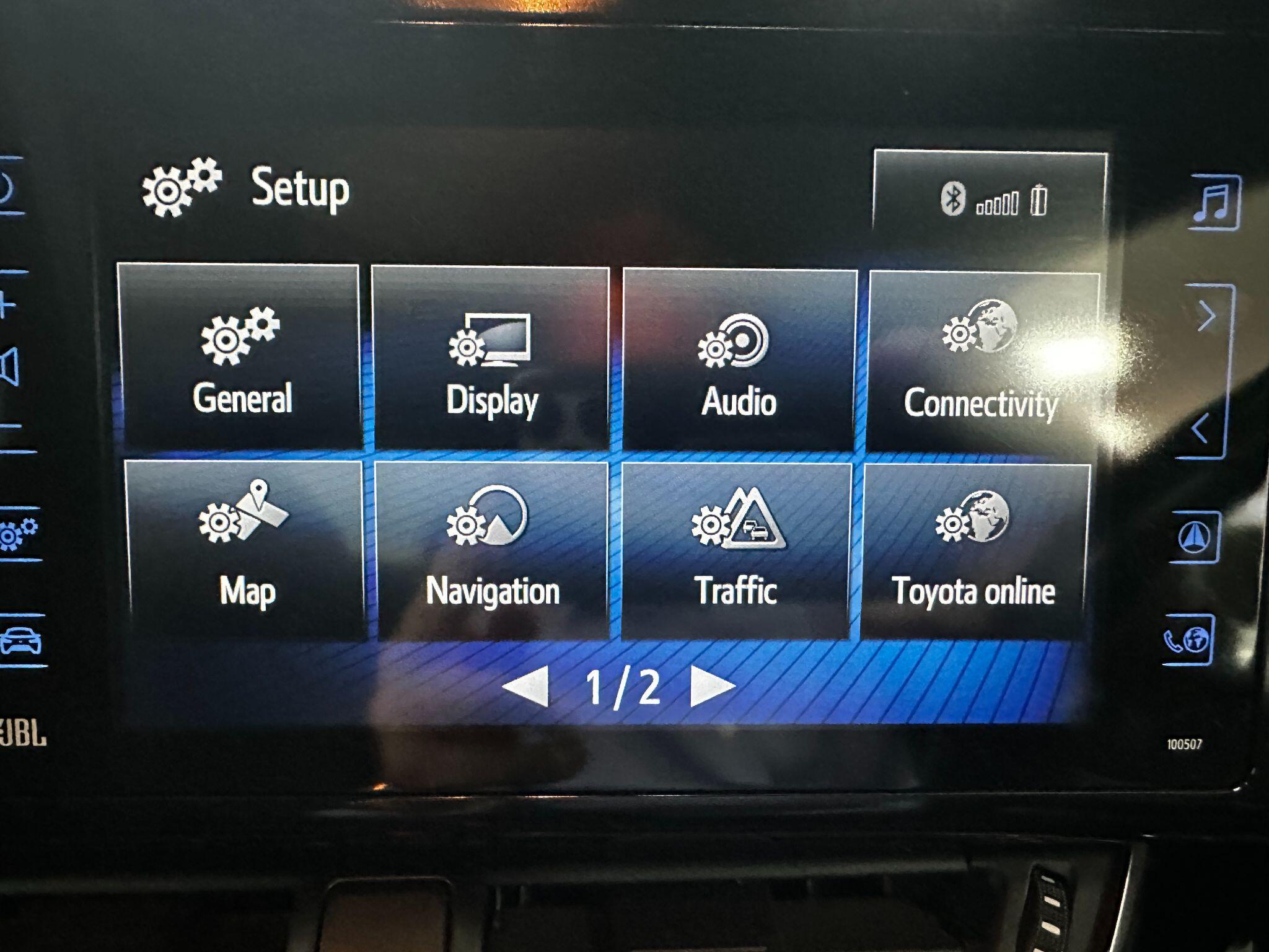Toyota C-HR view 14