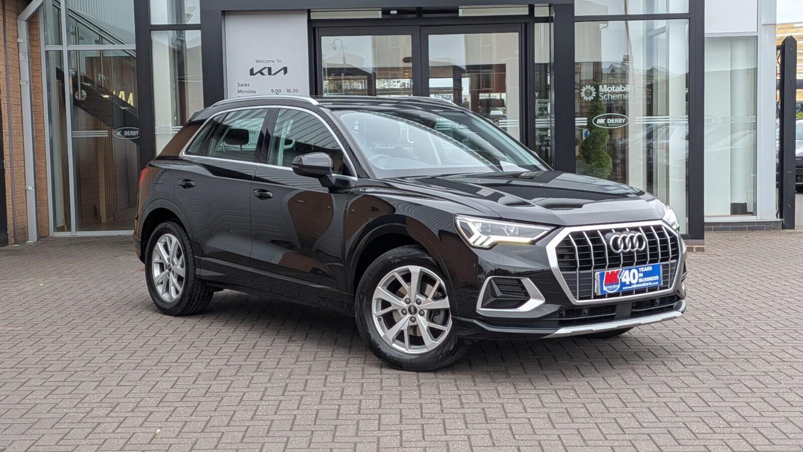 Audi Q3 view 2