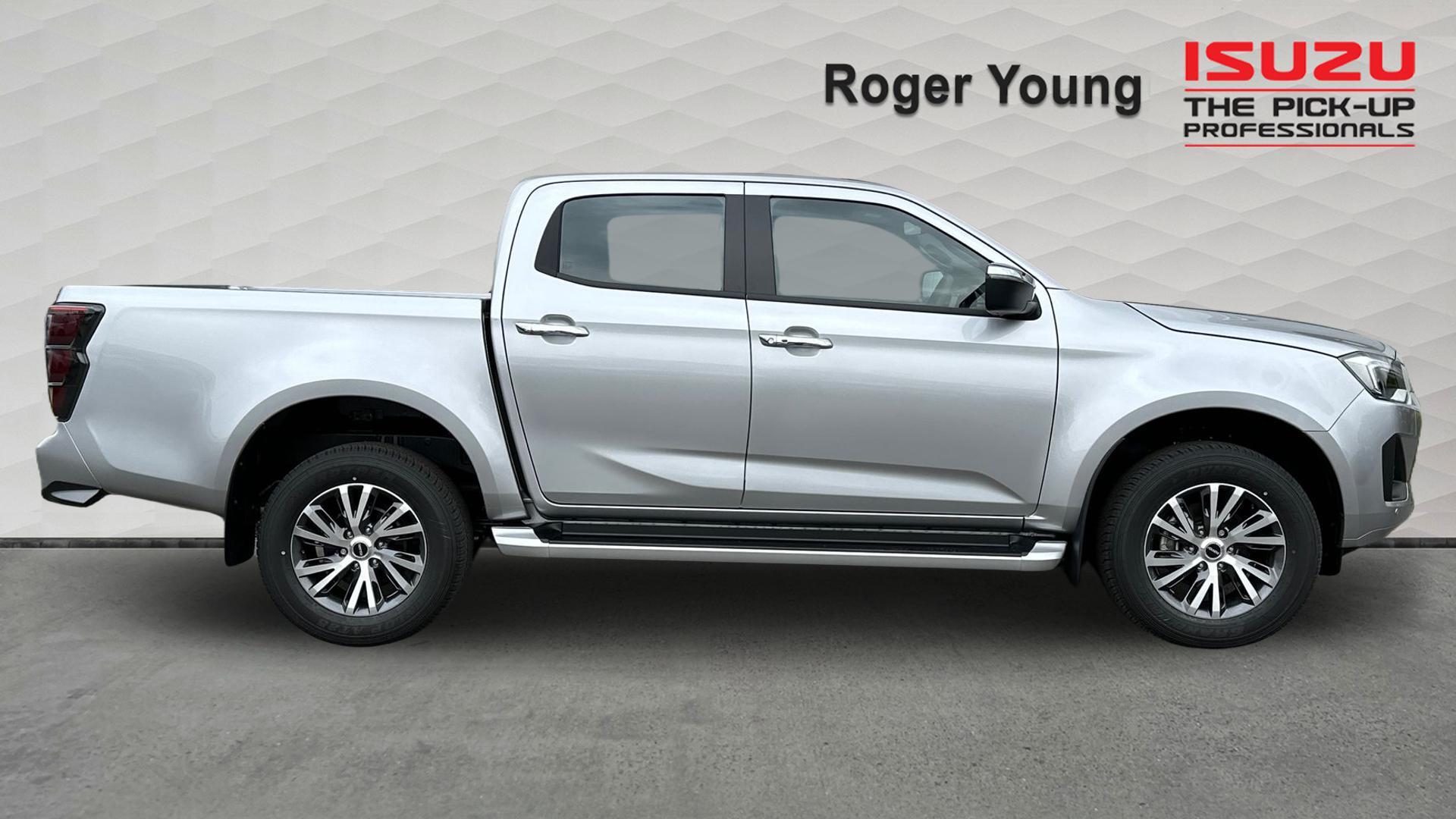 Isuzu D-Max view 5