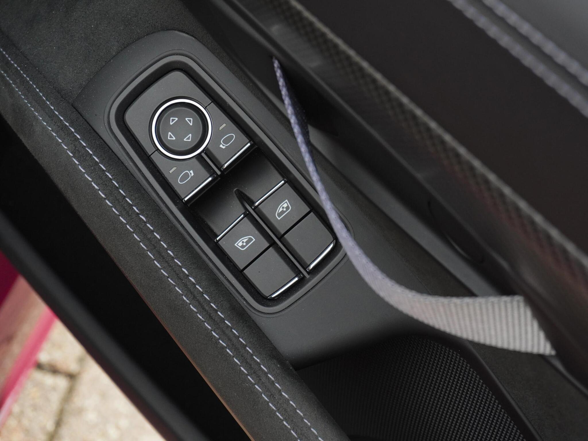 Porsche Cayman view 50