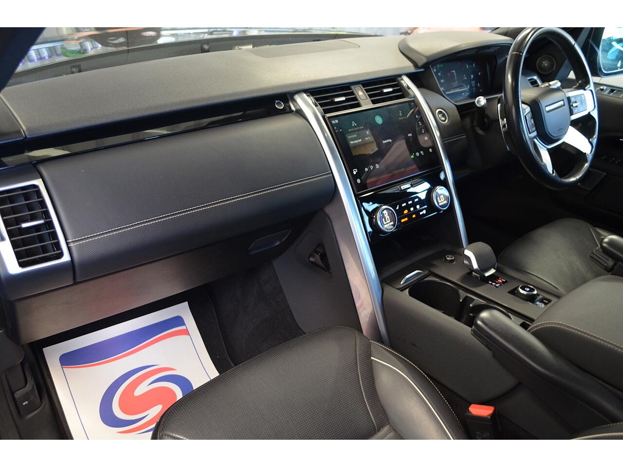 Land Rover Discovery view 21