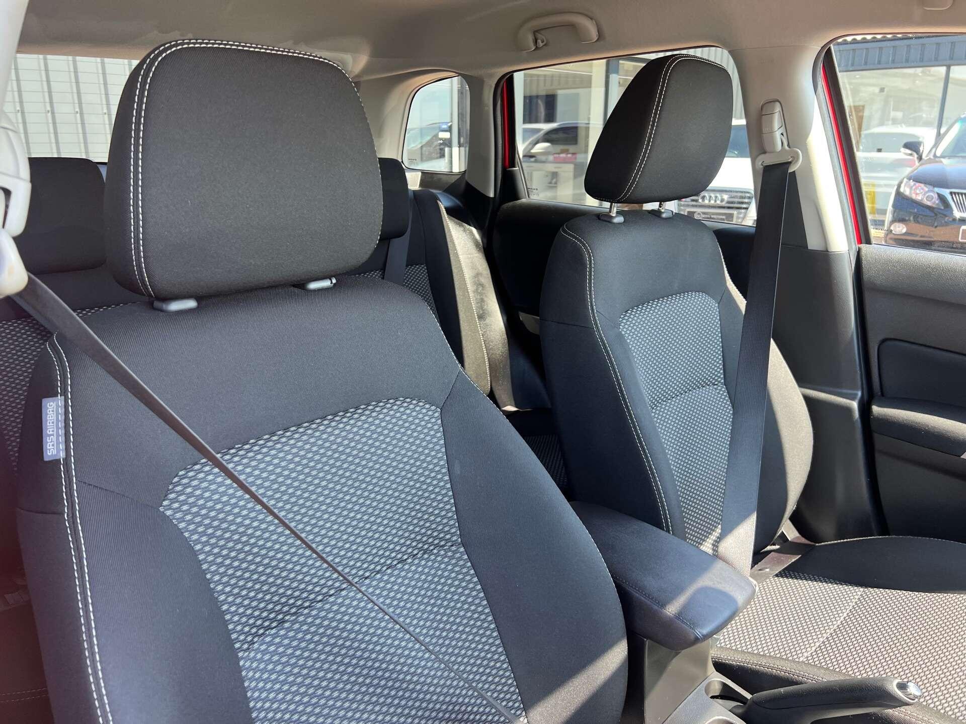 Suzuki Vitara view 18