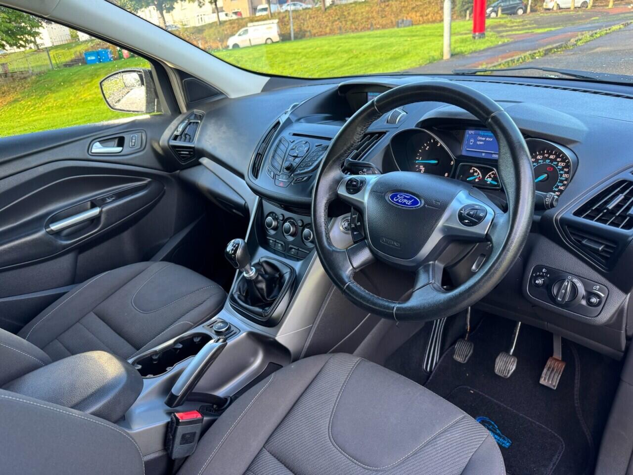 Ford Kuga view 26