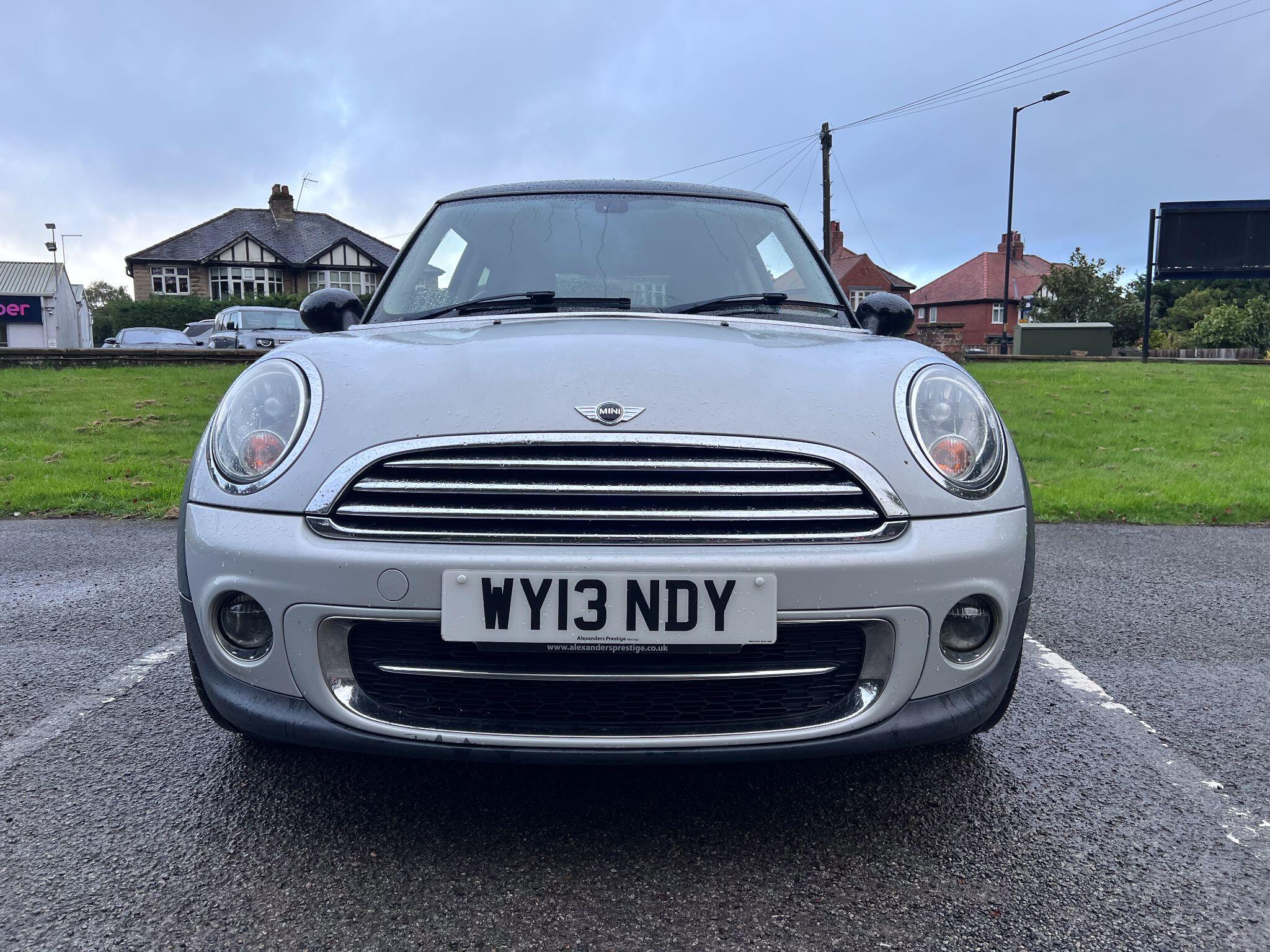 MINI Hatch view 18