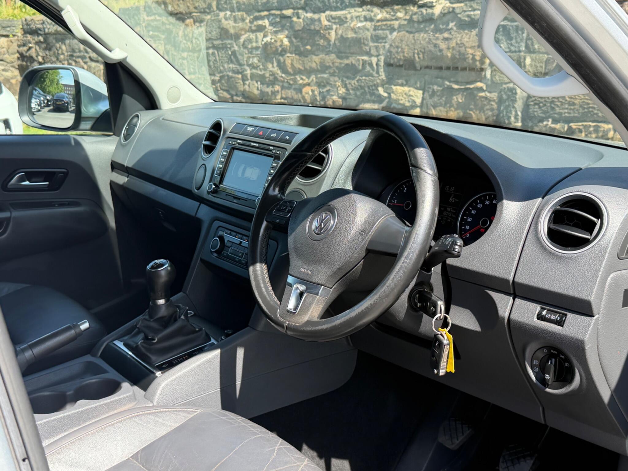 Volkswagen Amarok view 11