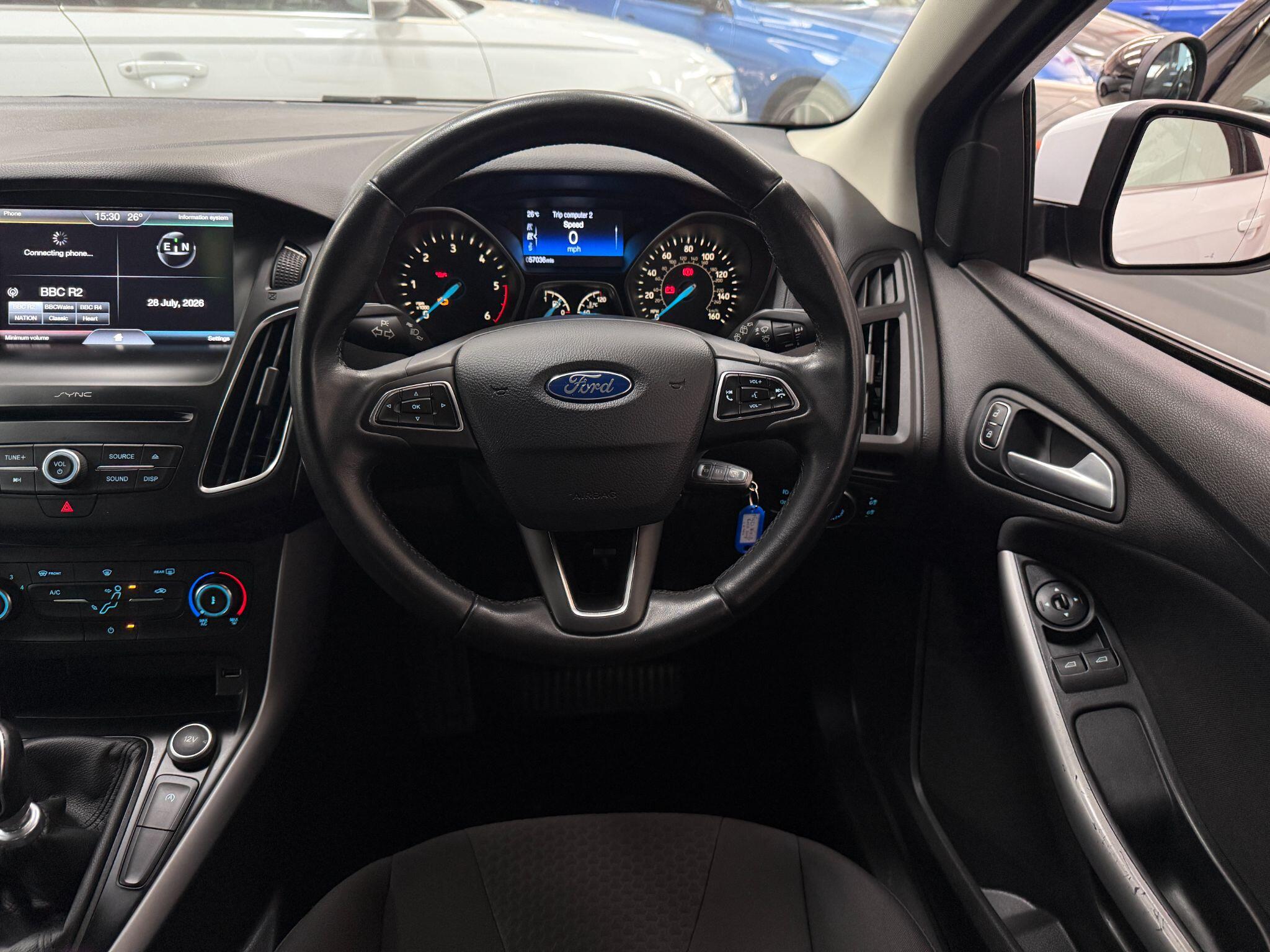 Ford Focus view 2