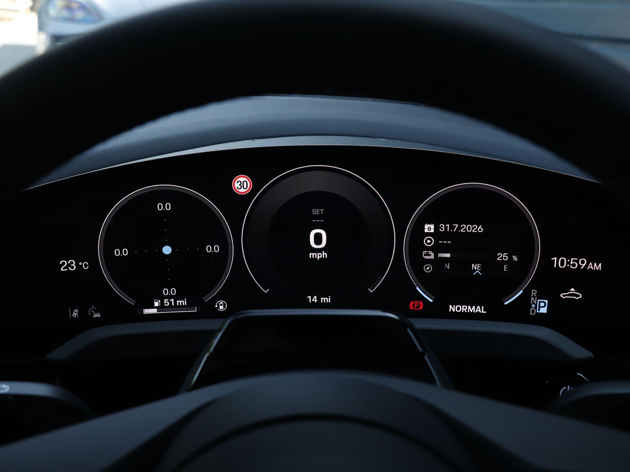 Porsche Taycan view 13