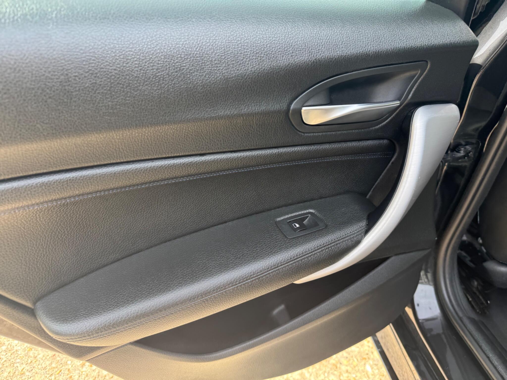 BMW 1 Series view 42