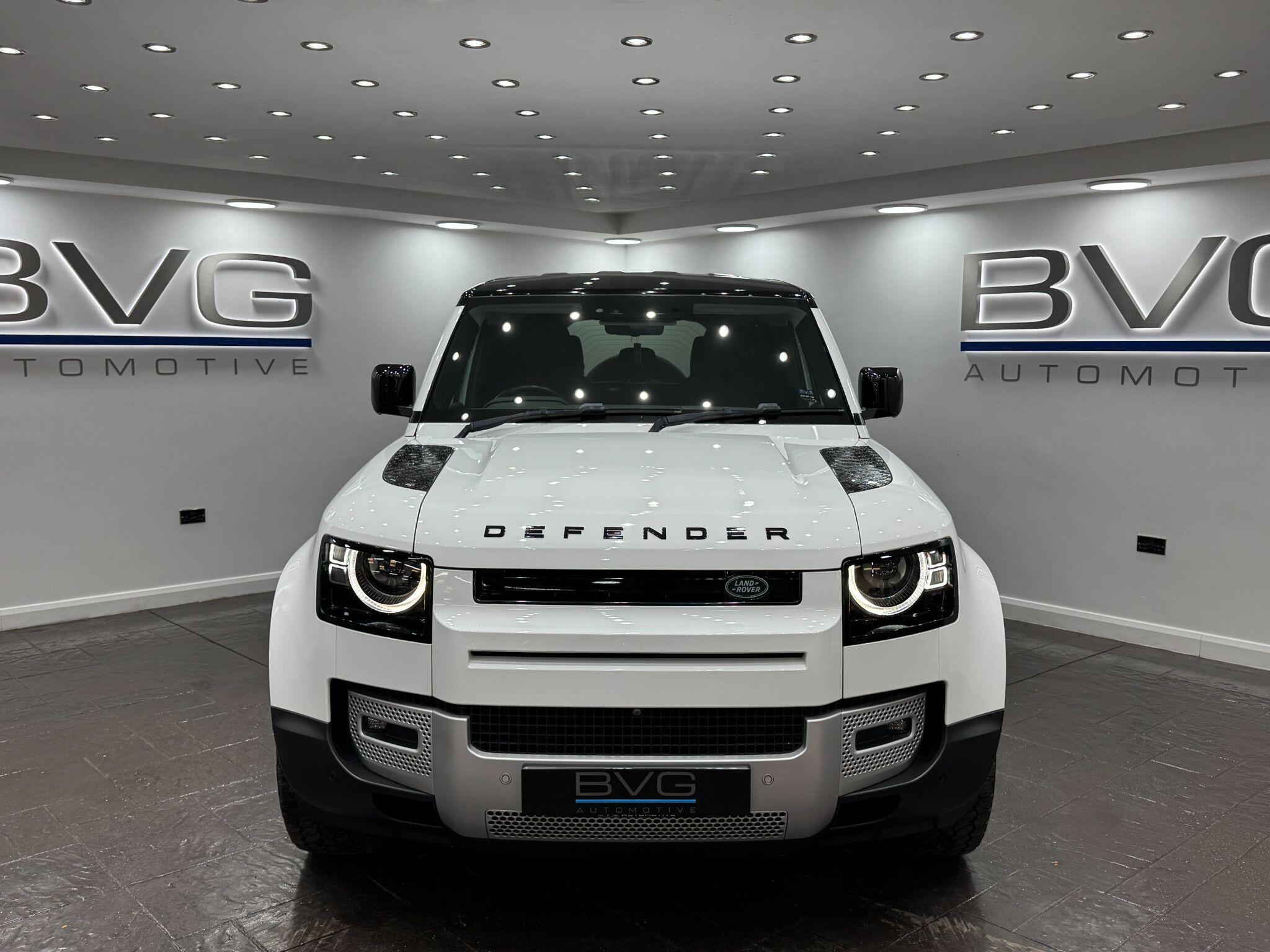 Land Rover Defender view 4