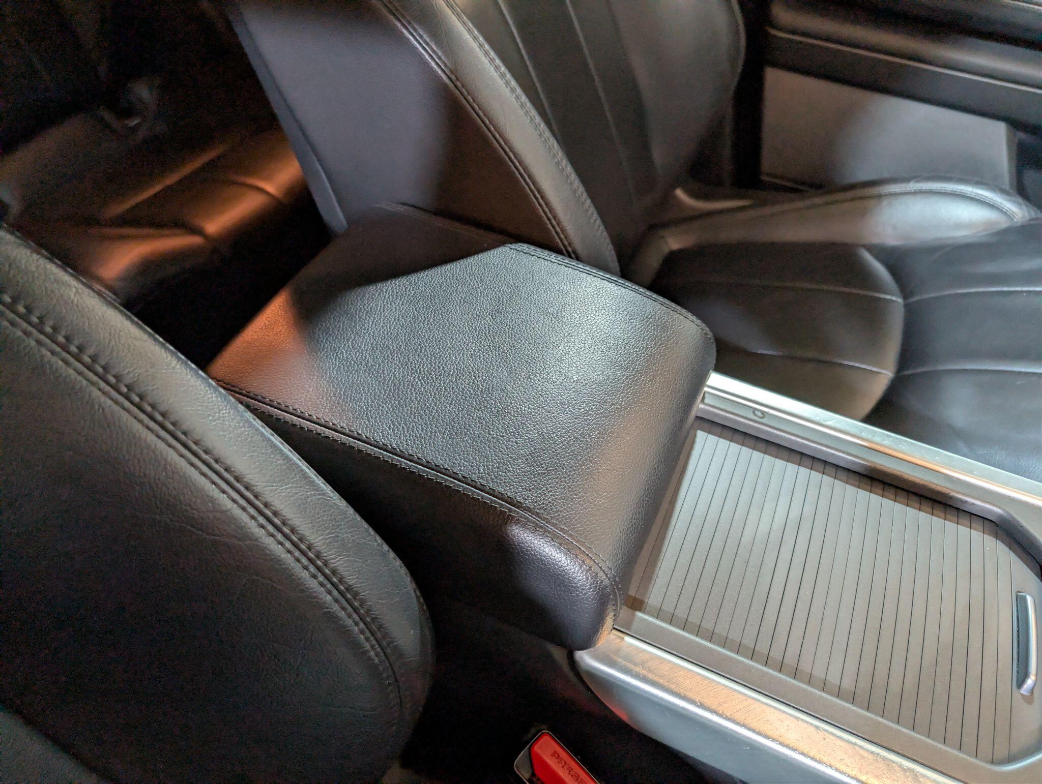 Land Rover Range Rover Evoque view 25
