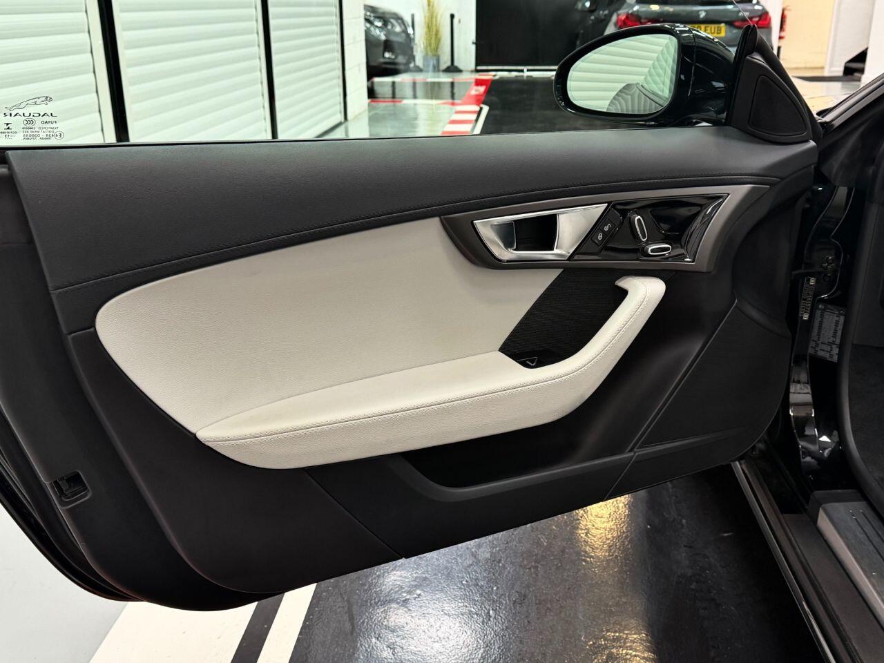 Jaguar F-Type view 41