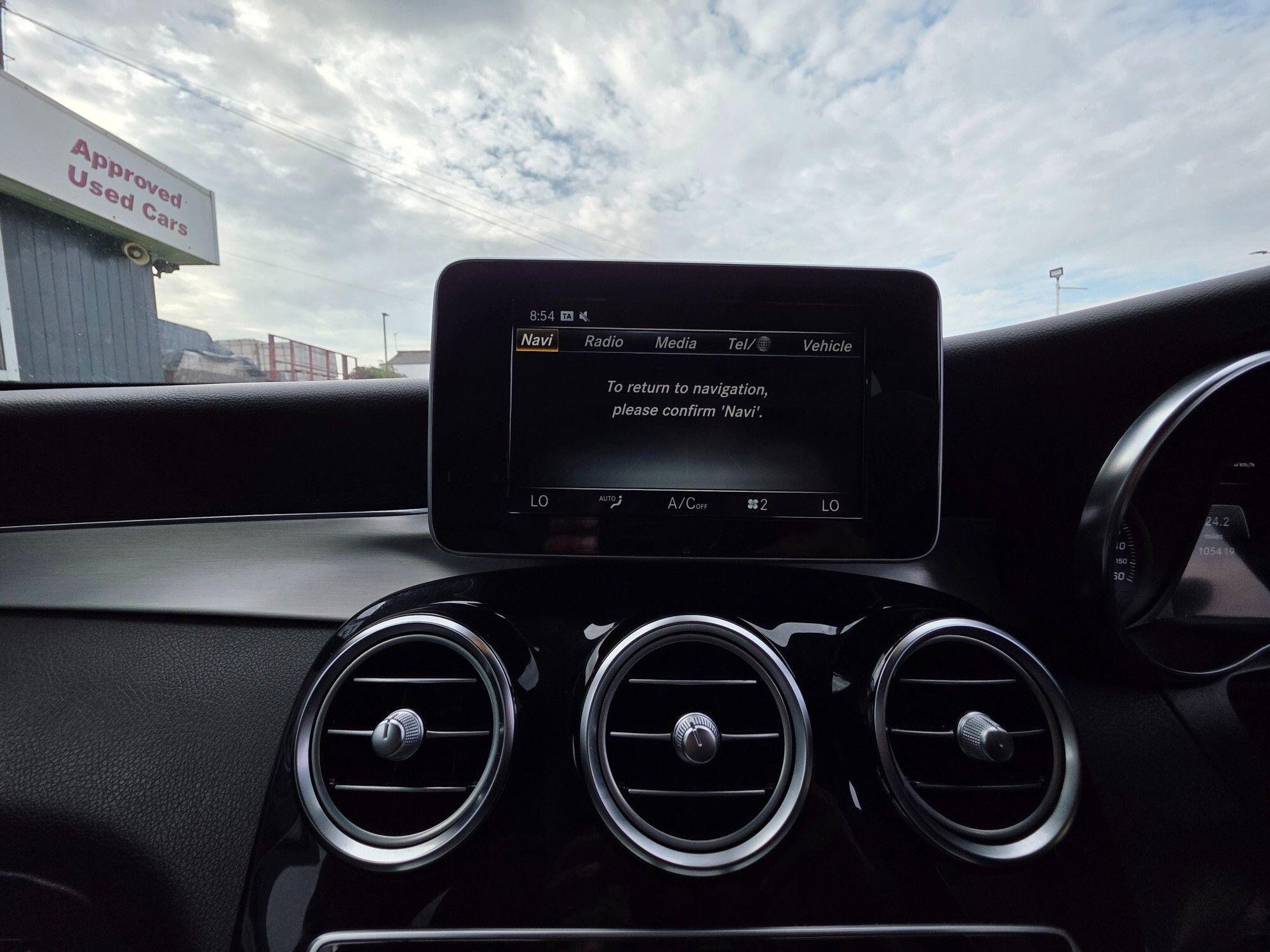 Mercedes-Benz GLC view 37