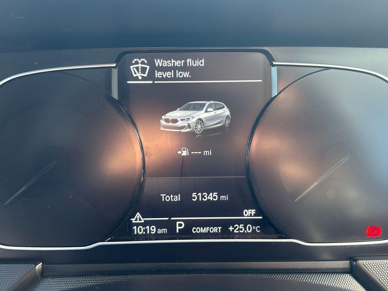BMW 1 Series view 30