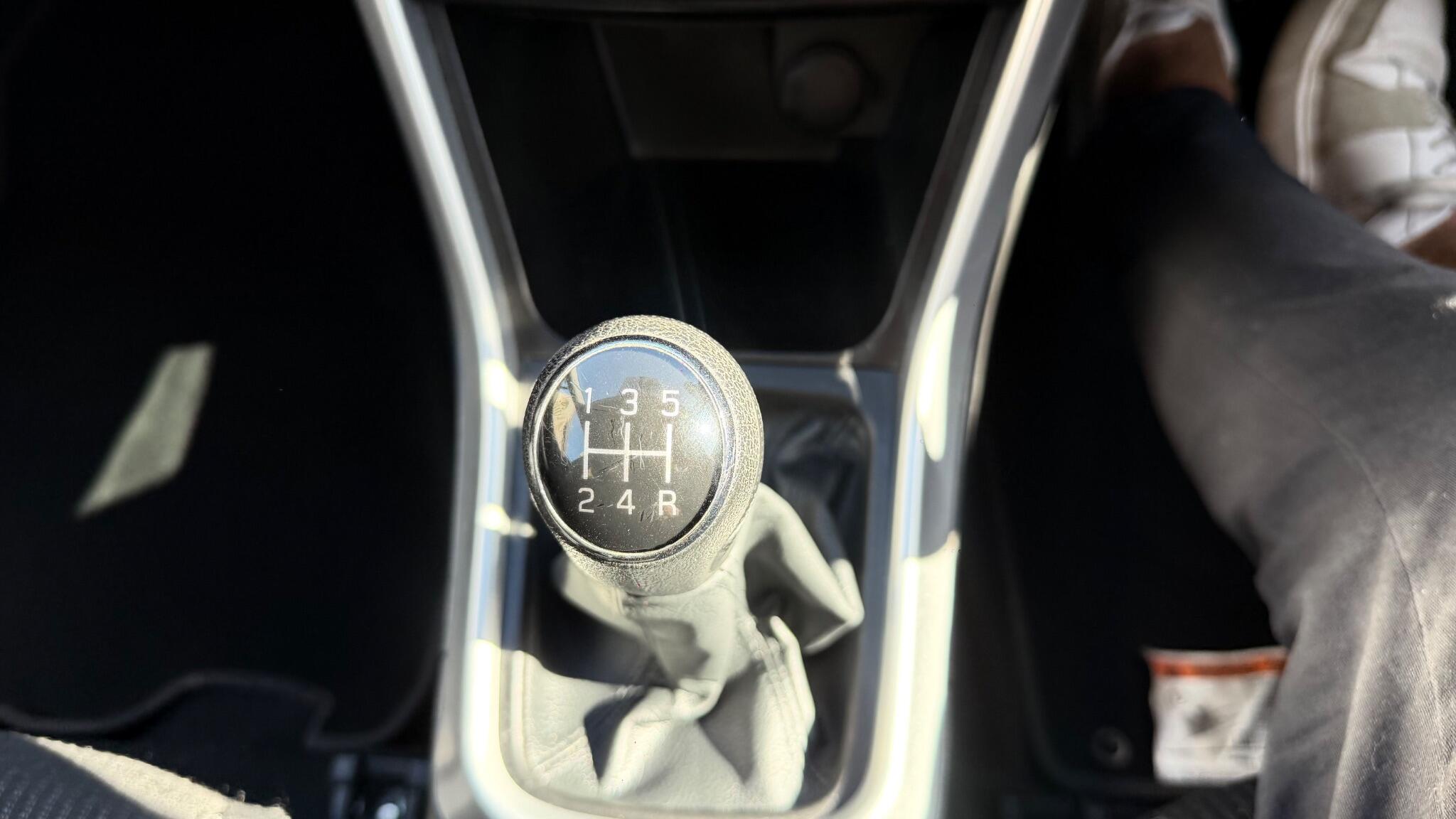 Suzuki SX4 S-Cross view 25