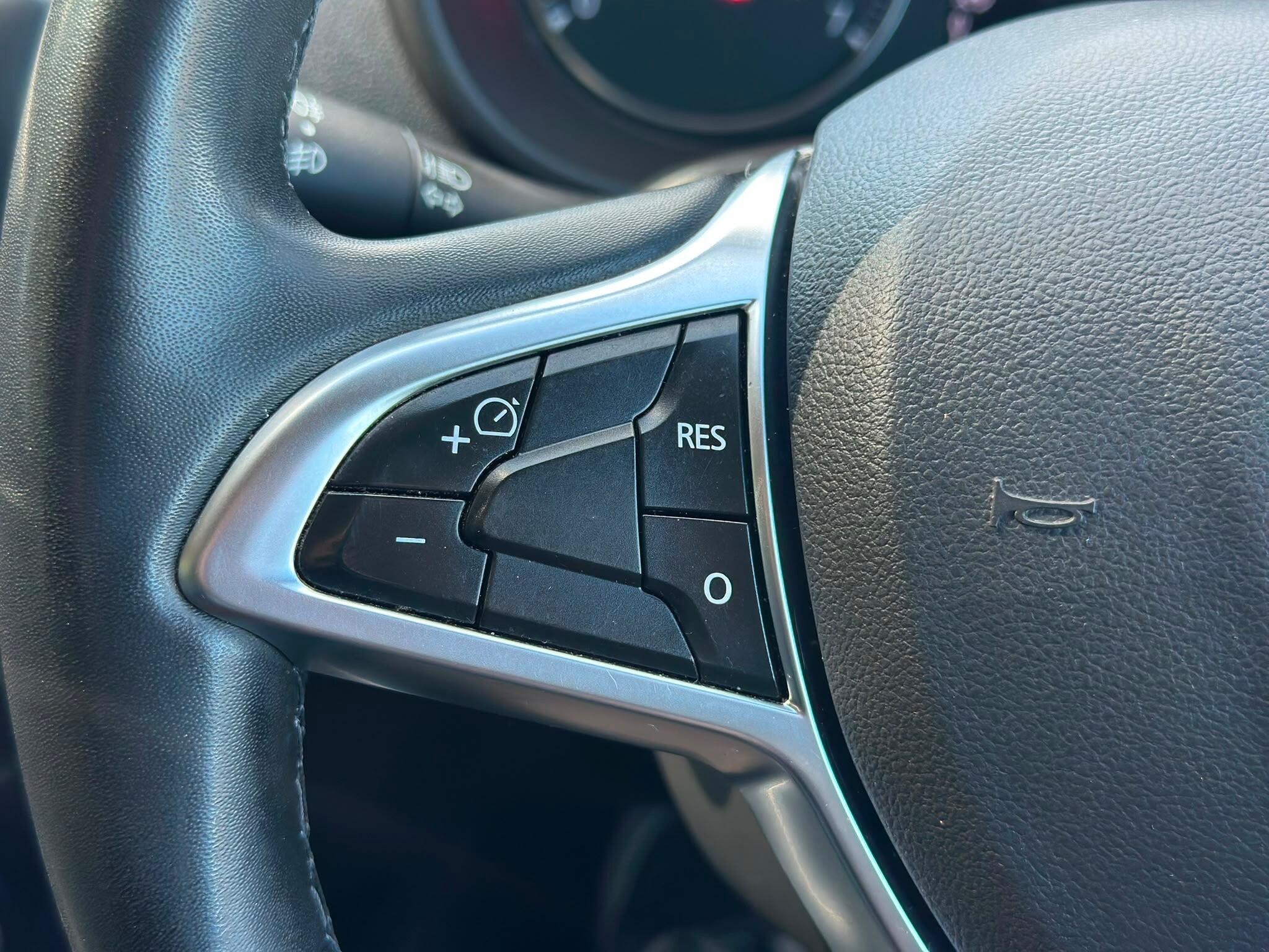 Dacia Duster view 50