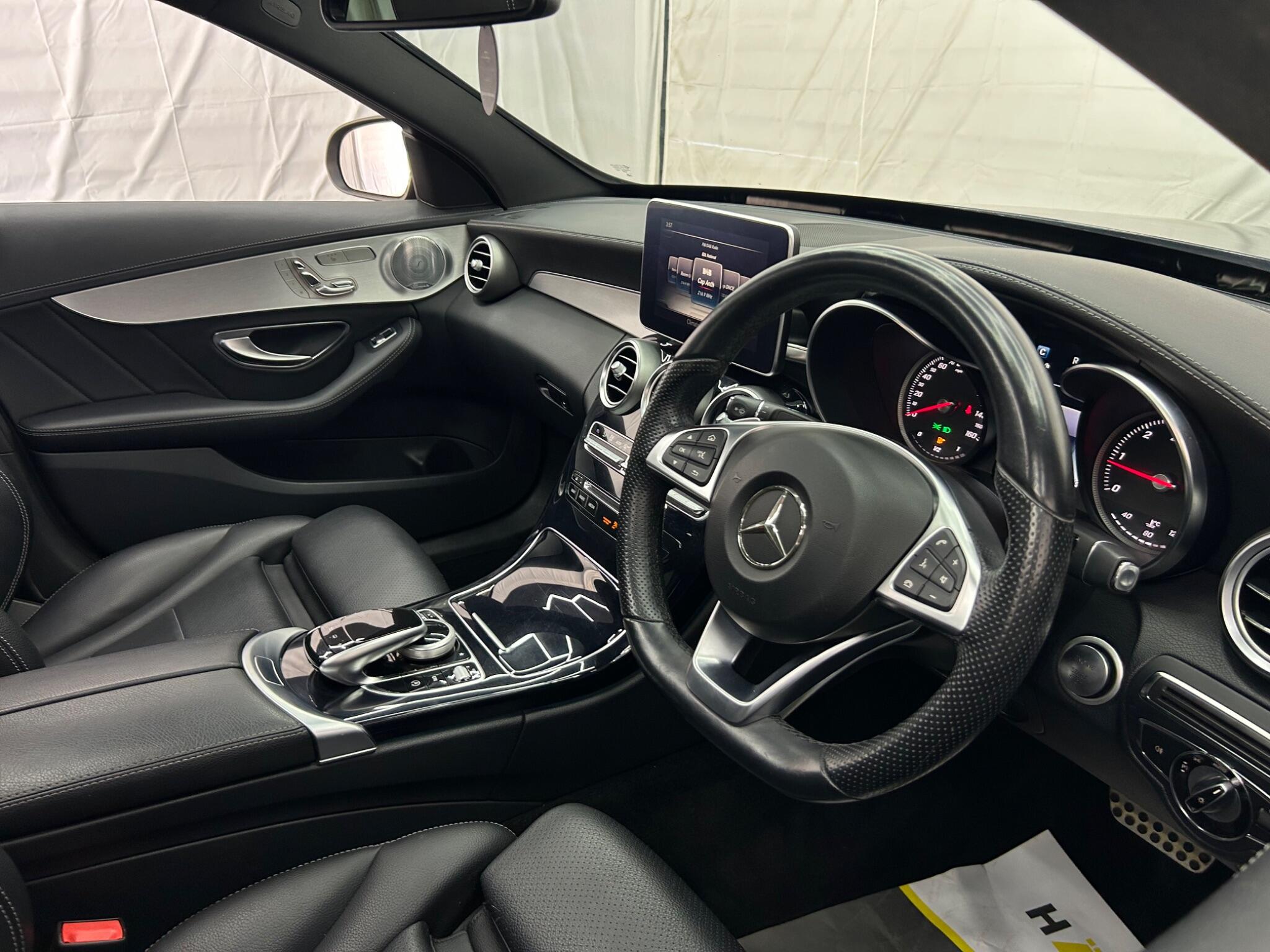 Mercedes-Benz C Class view 14