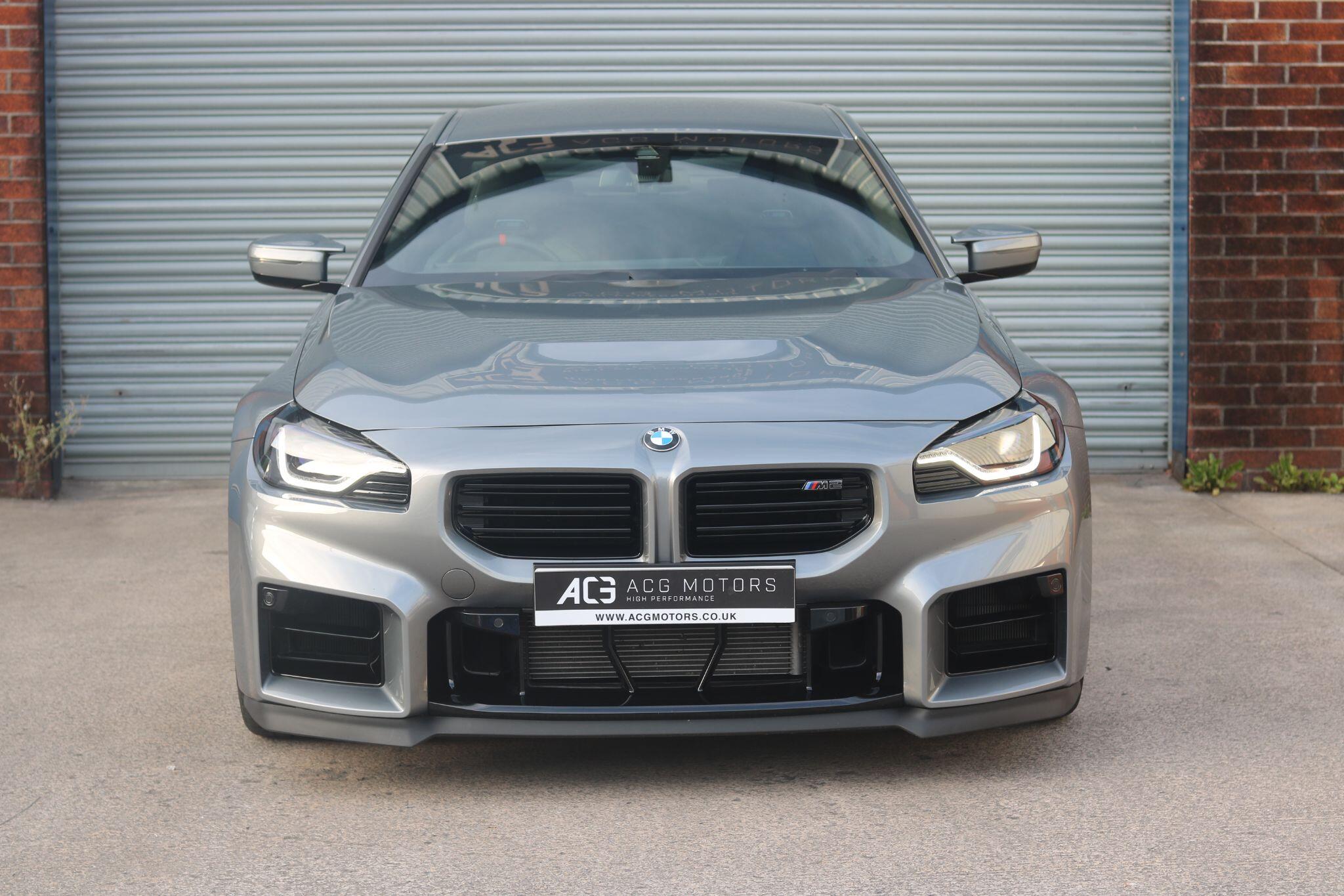 BMW M2 view 3