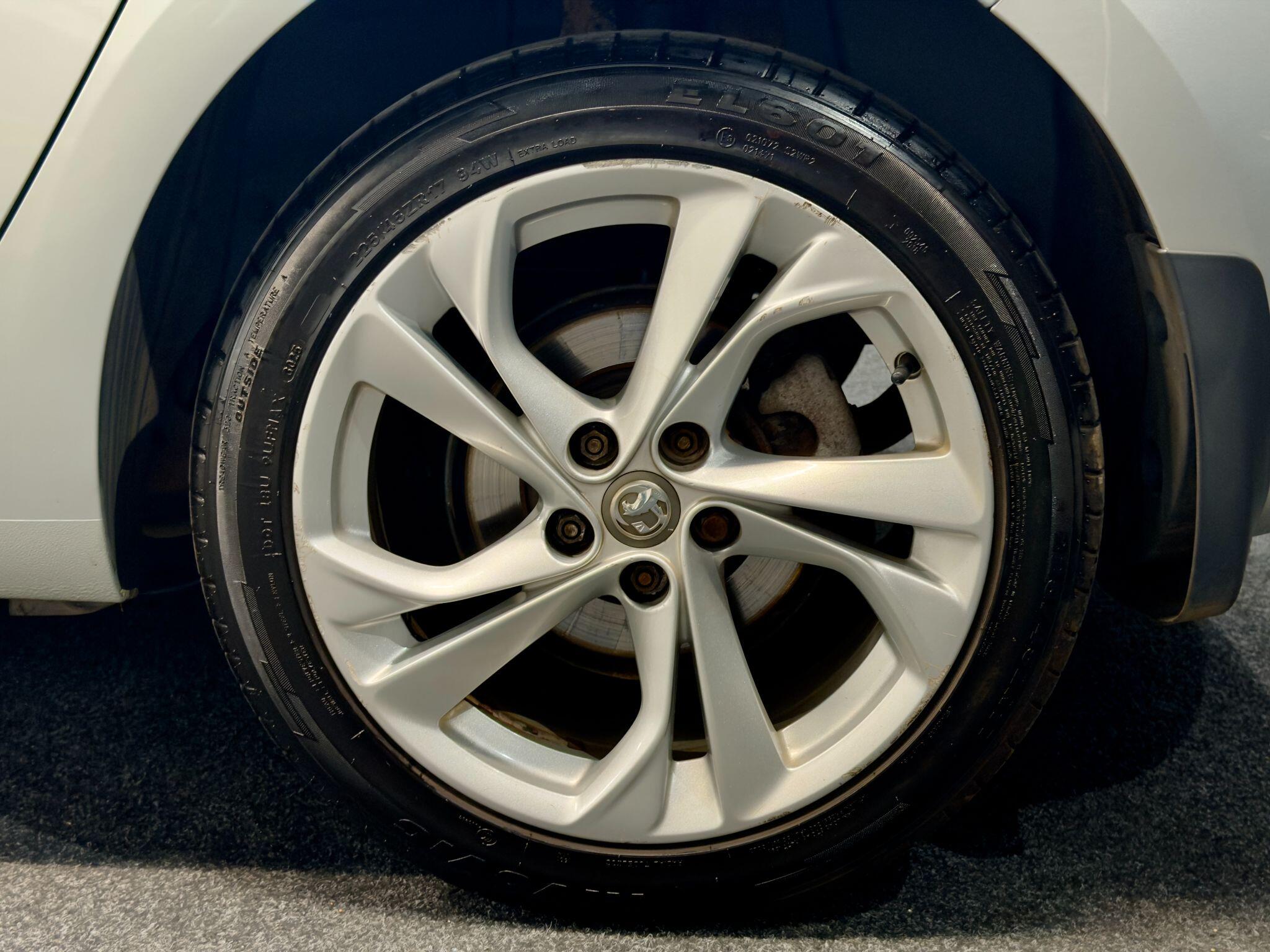 Vauxhall Astra view 25