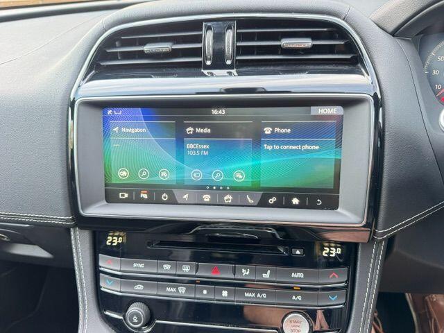 Jaguar F-Pace view 27