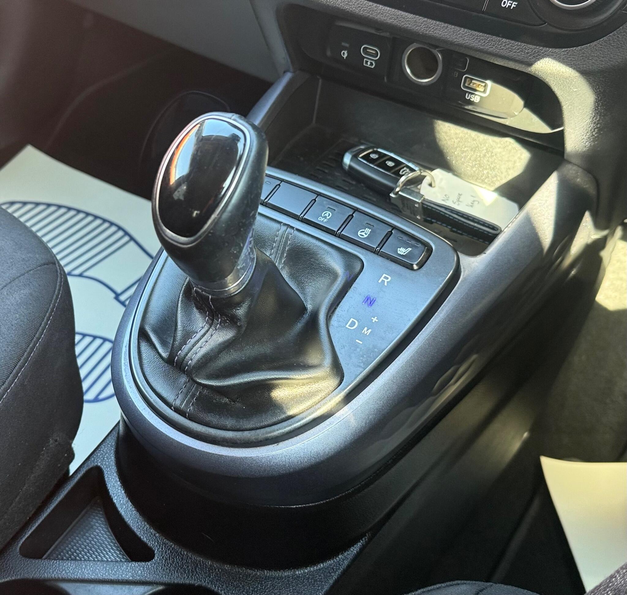 Hyundai I10 view 24