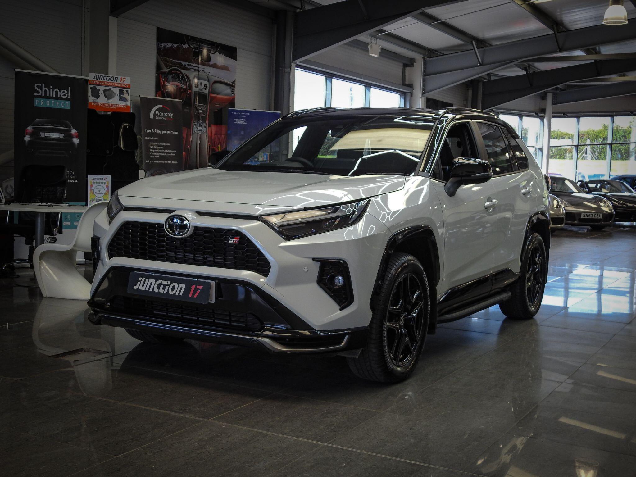 Toyota Rav4 view 8