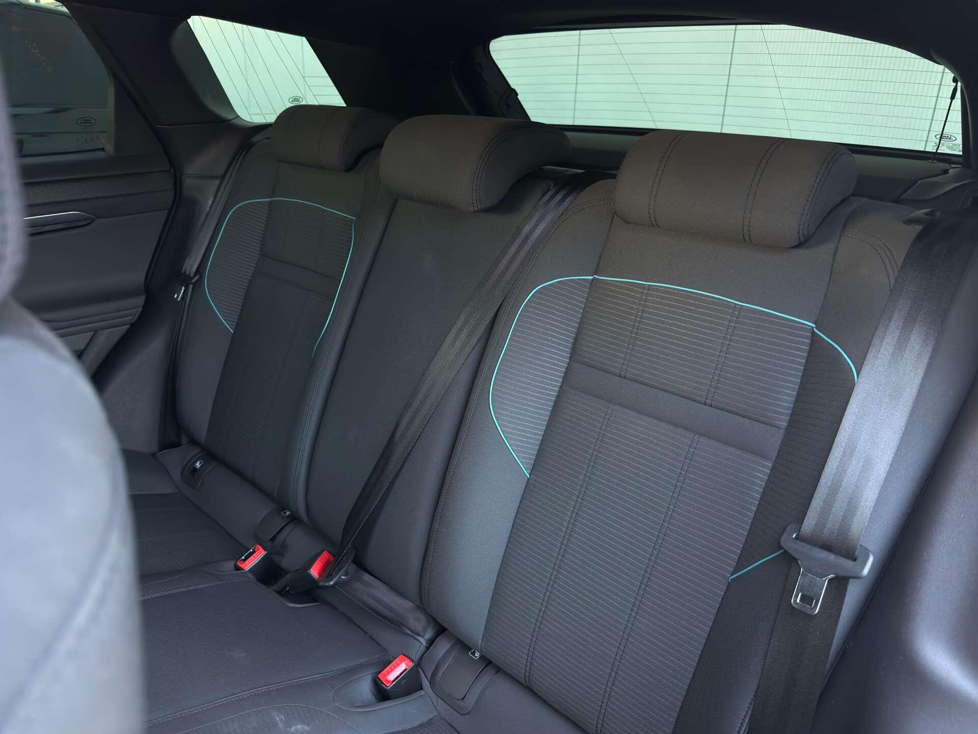 Land Rover Range Rover Evoque view 16