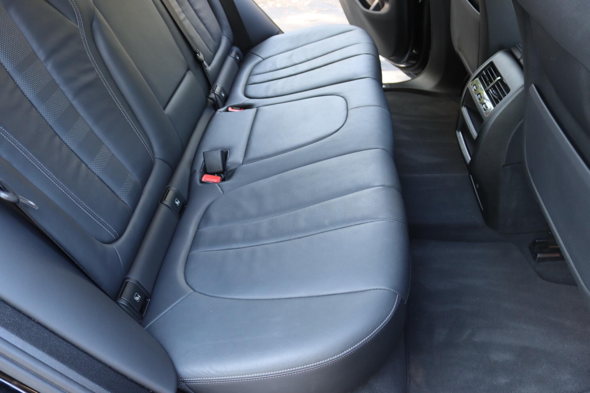 BMW X5 view 14