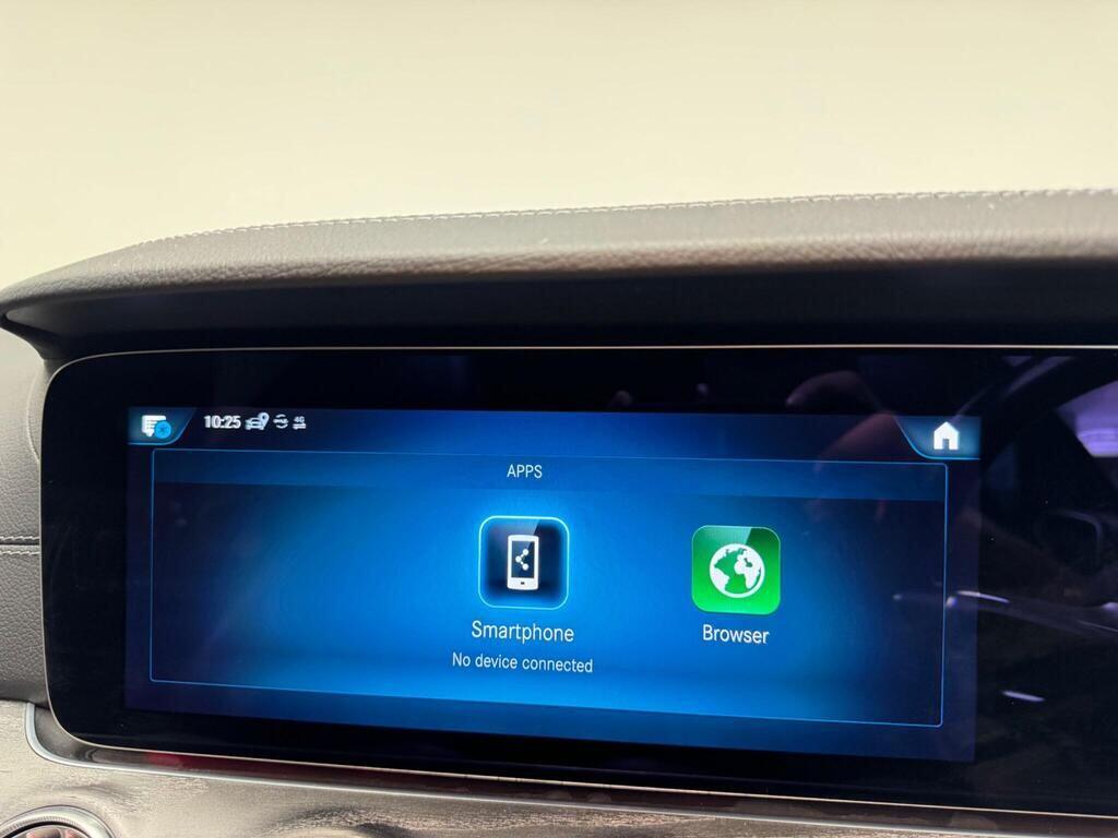 Mercedes-Benz E-Class view 16