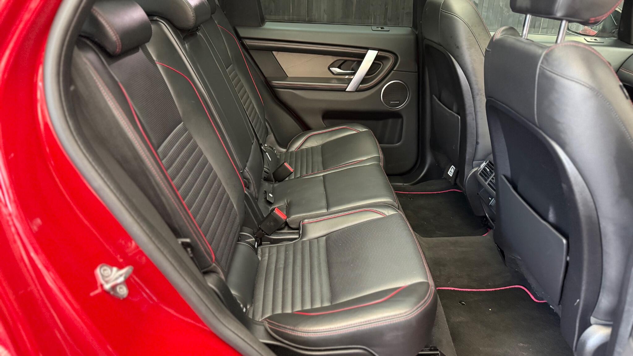Land Rover Discovery Sport view 27