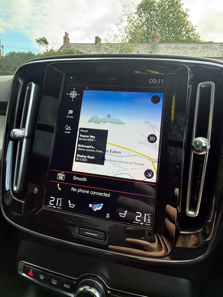 Volvo XC40 view 17