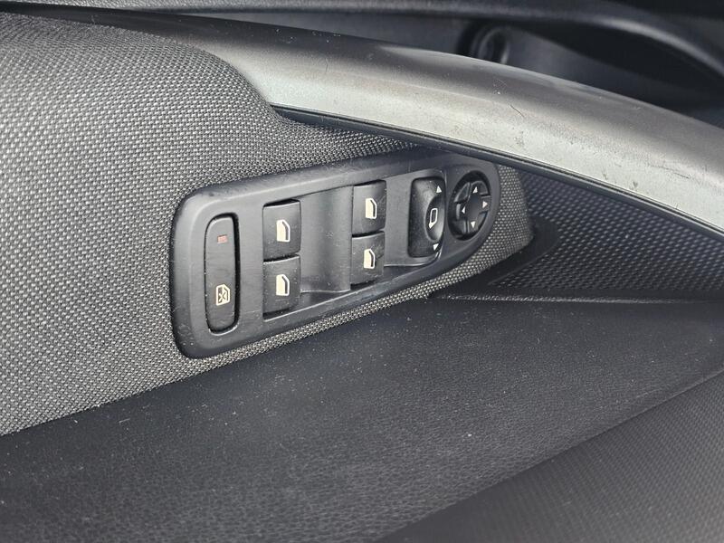 2011 Peugeot 308 CC 1.6 e-HDi Access Euro 5 (s/s) 2dr • 74,000 miles image 9
