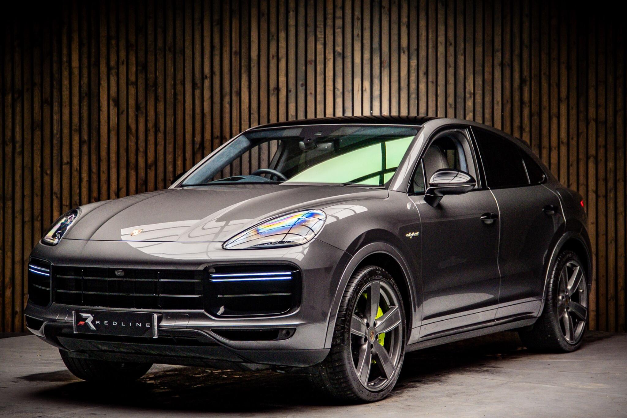 Porsche Cayenne view 8