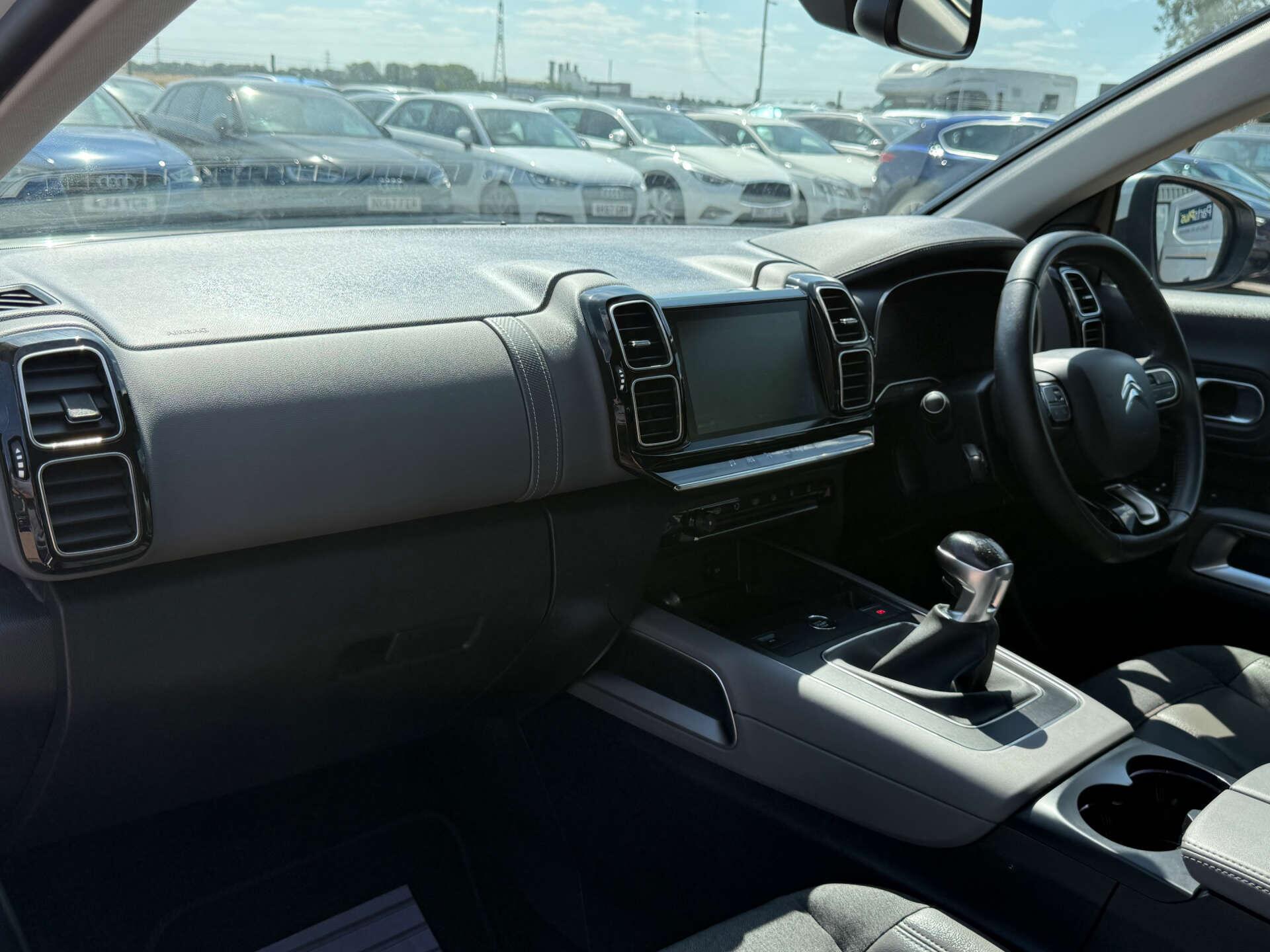 Citroen C5 Aircross view 68