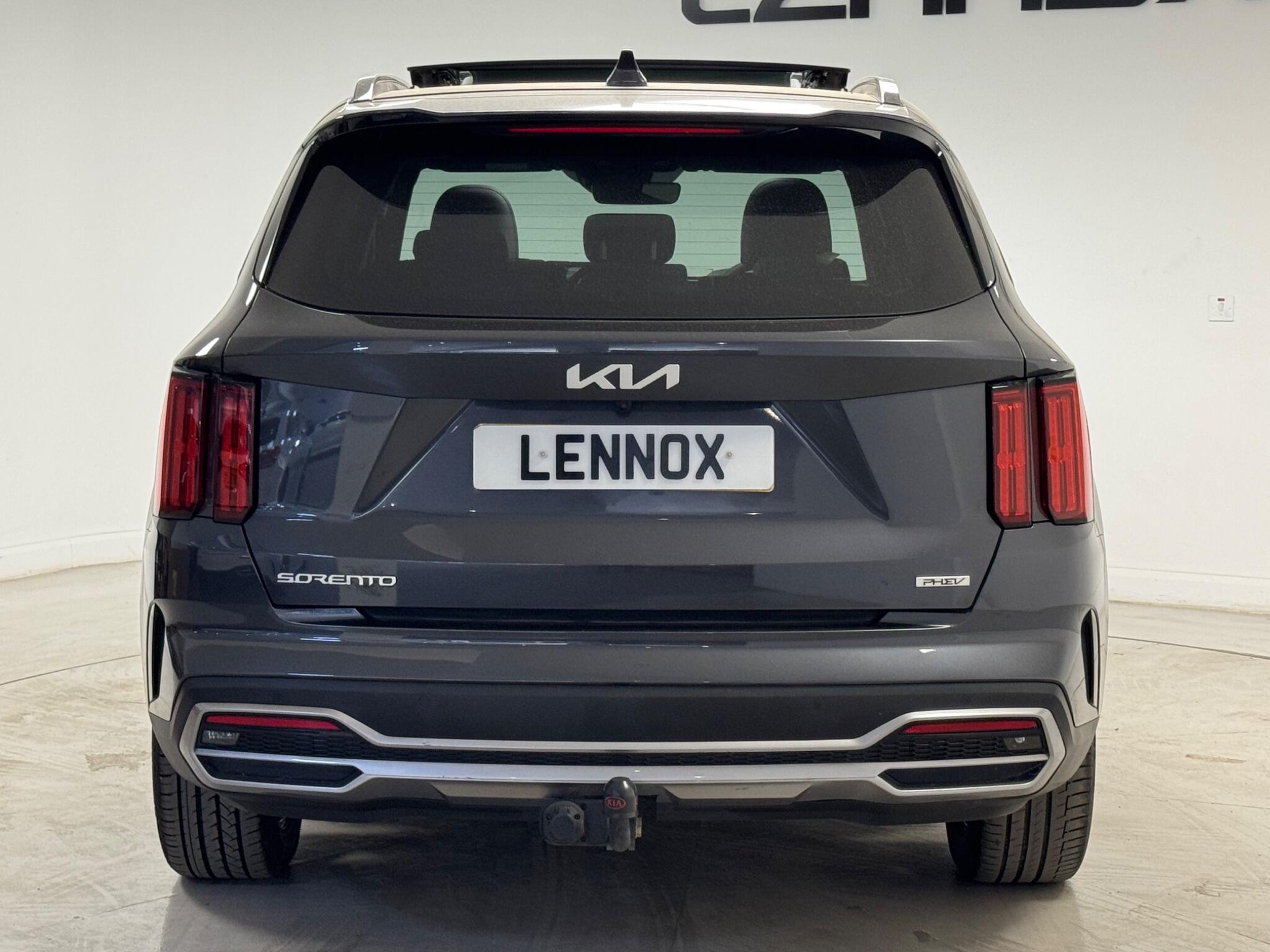 Kia Sorento view 4