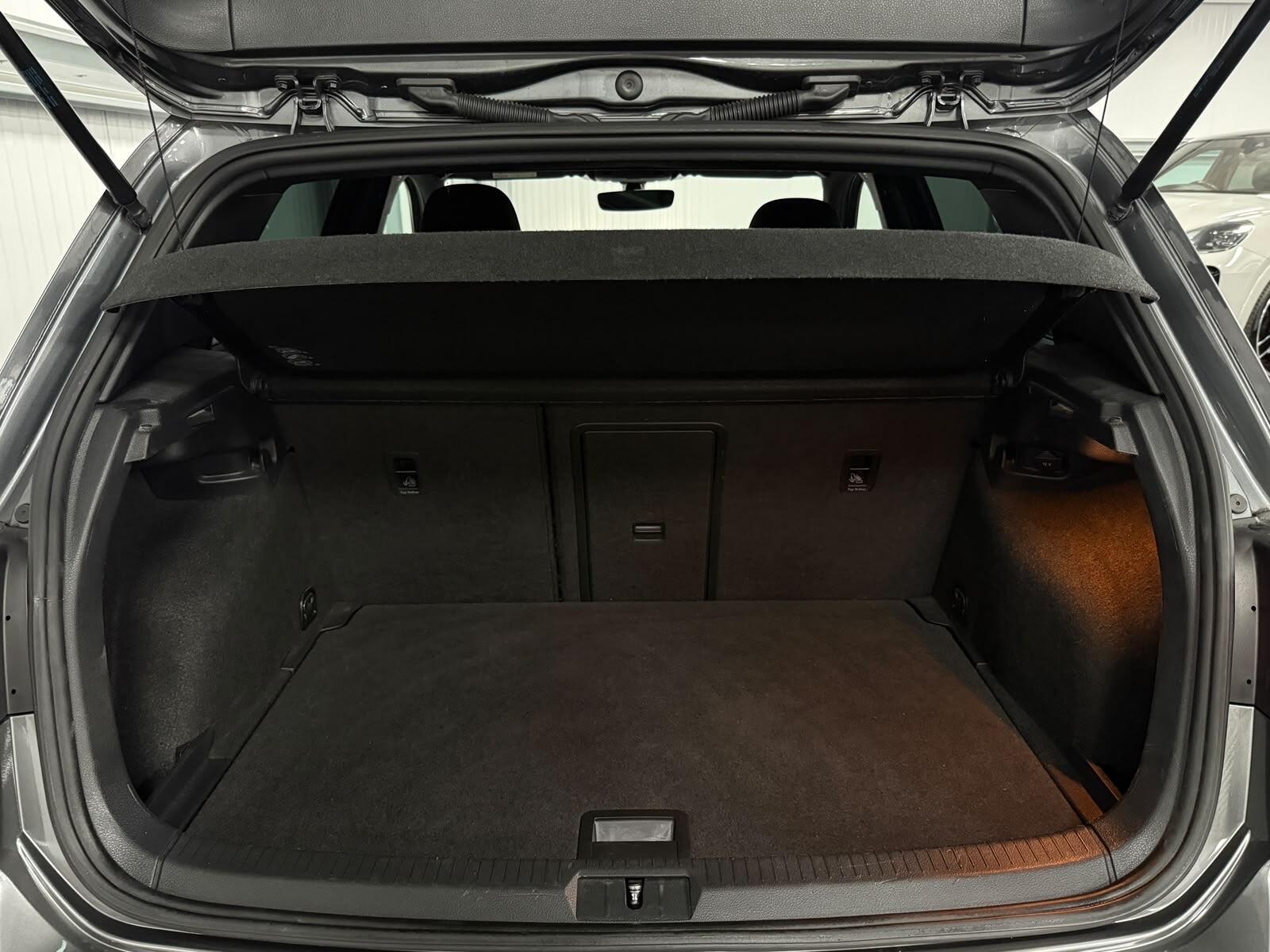 Volkswagen Golf view 37