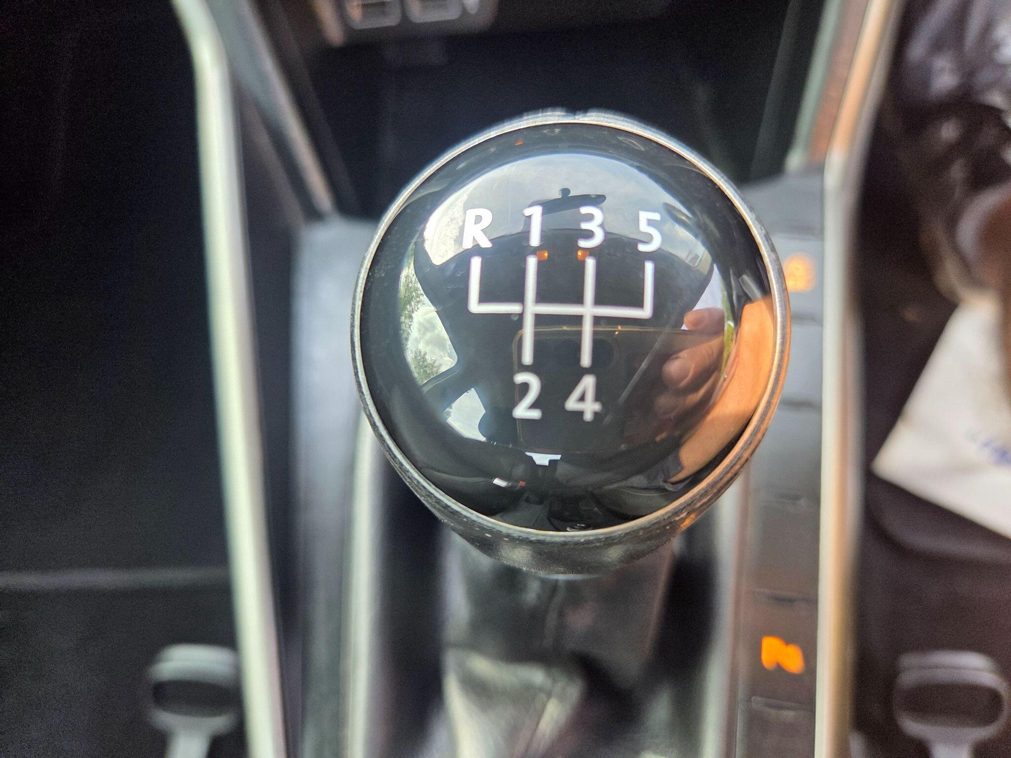 Volkswagen Polo view 12