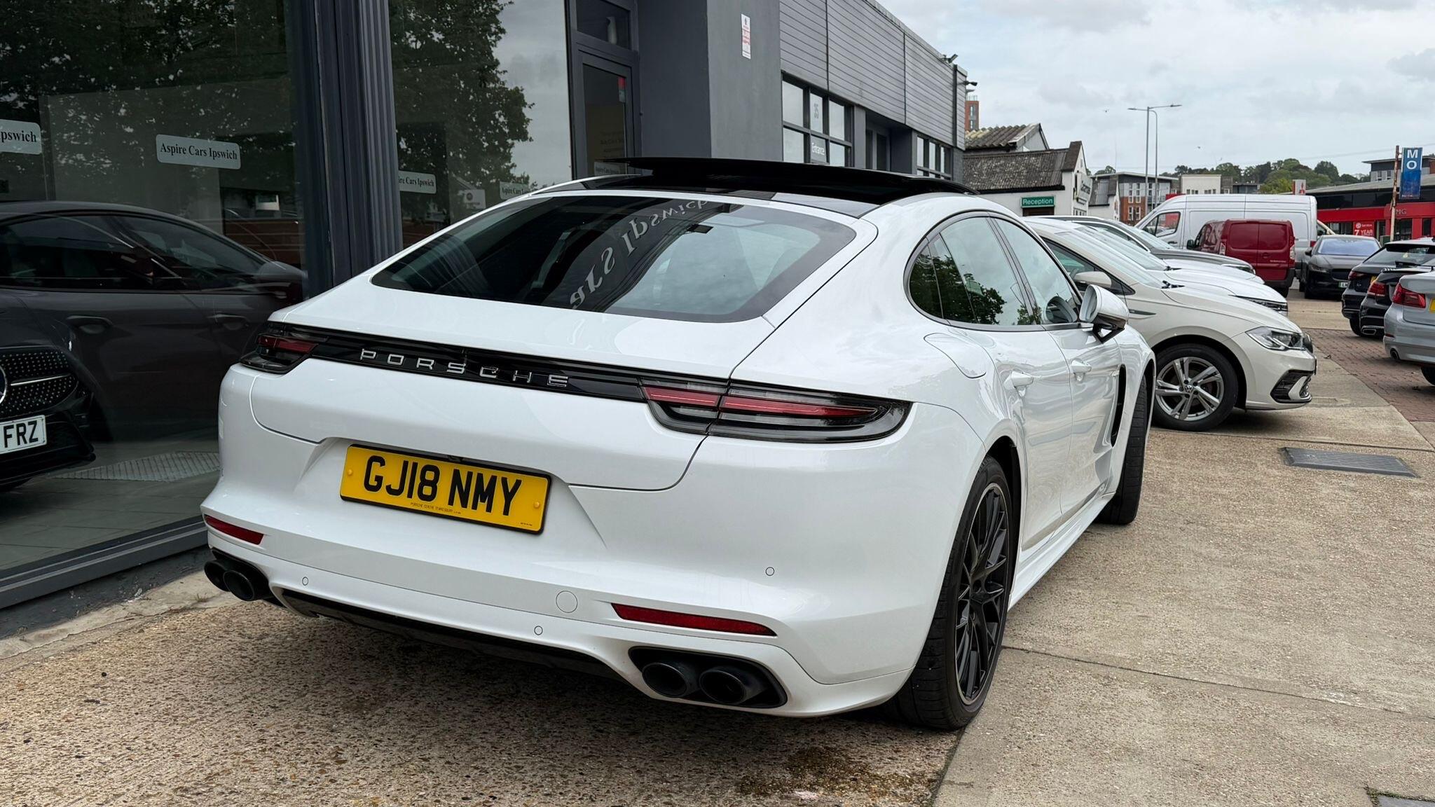 Porsche Panamera view 8
