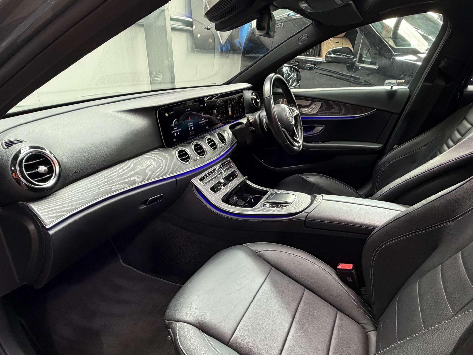 Mercedes-Benz E Class view 19