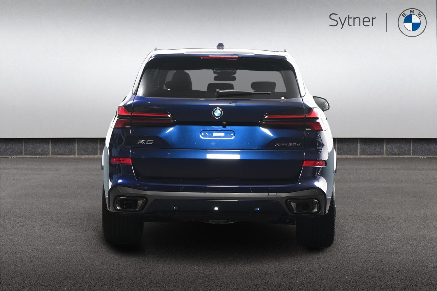 BMW X5 view 15