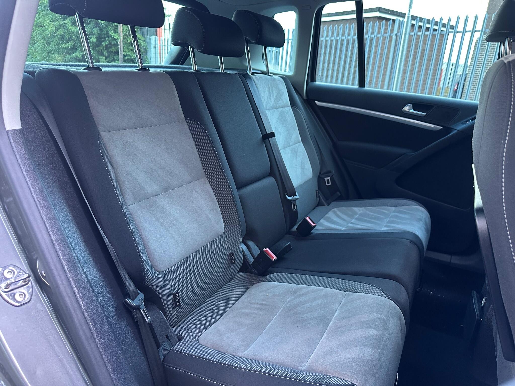 Volkswagen Tiguan view 18