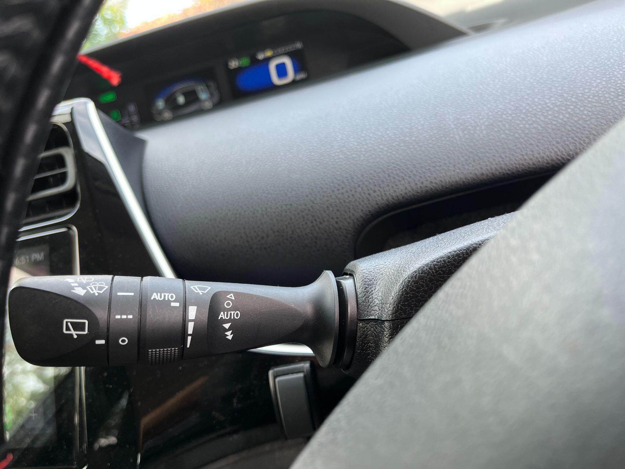 Toyota Prius view 29