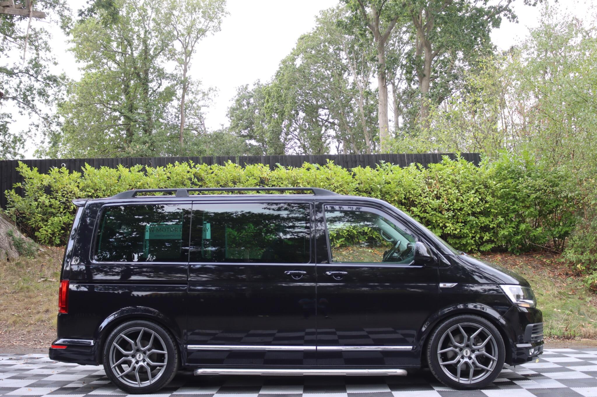 Volkswagen Caravelle view 2