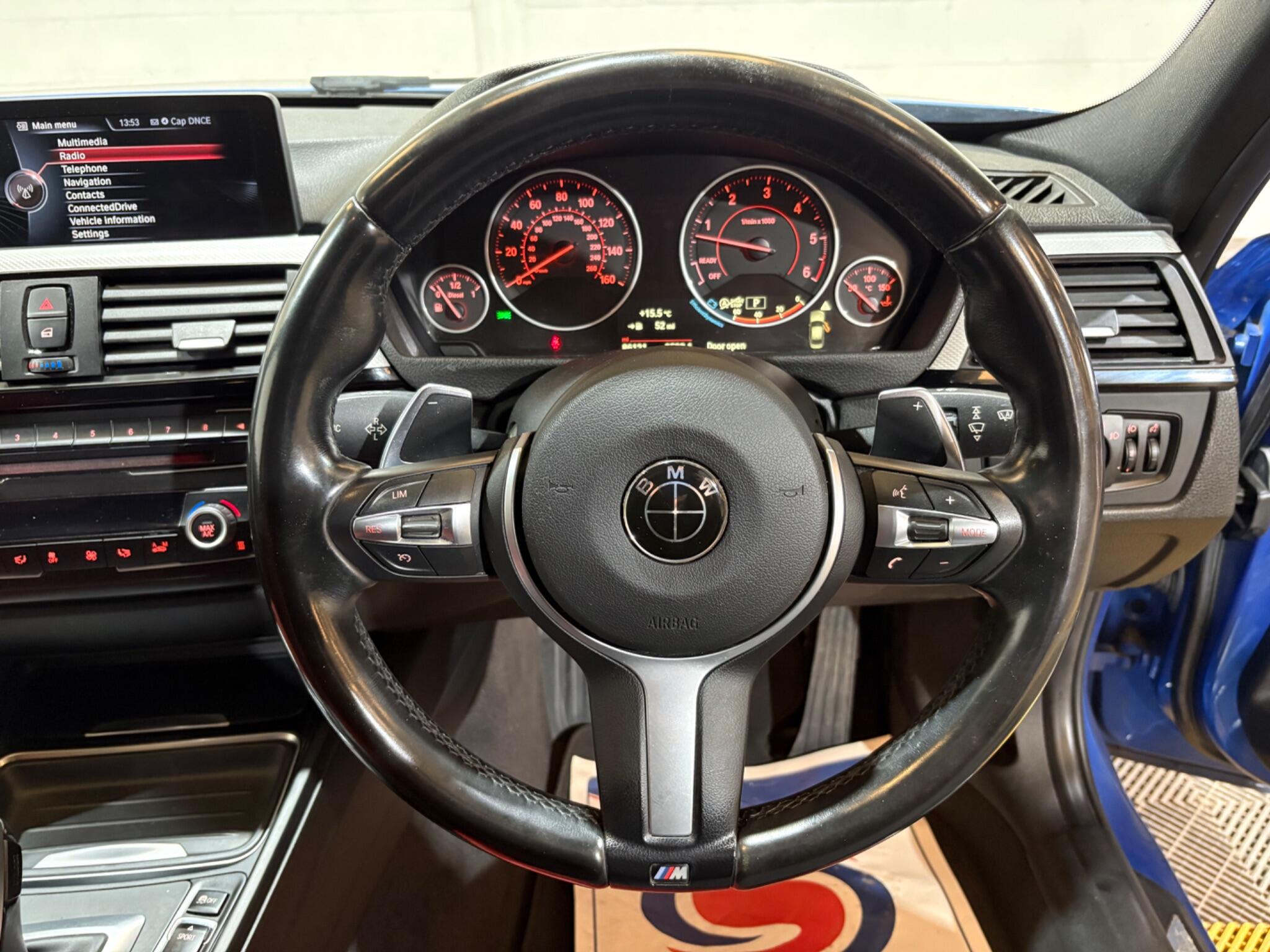 BMW 3 Series view 8