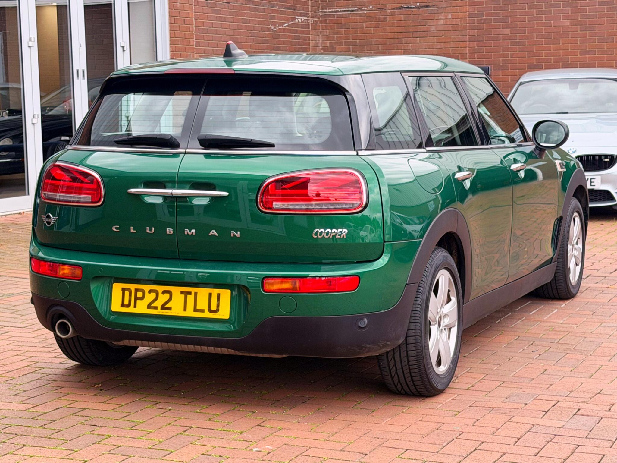 Mini Clubman view 22