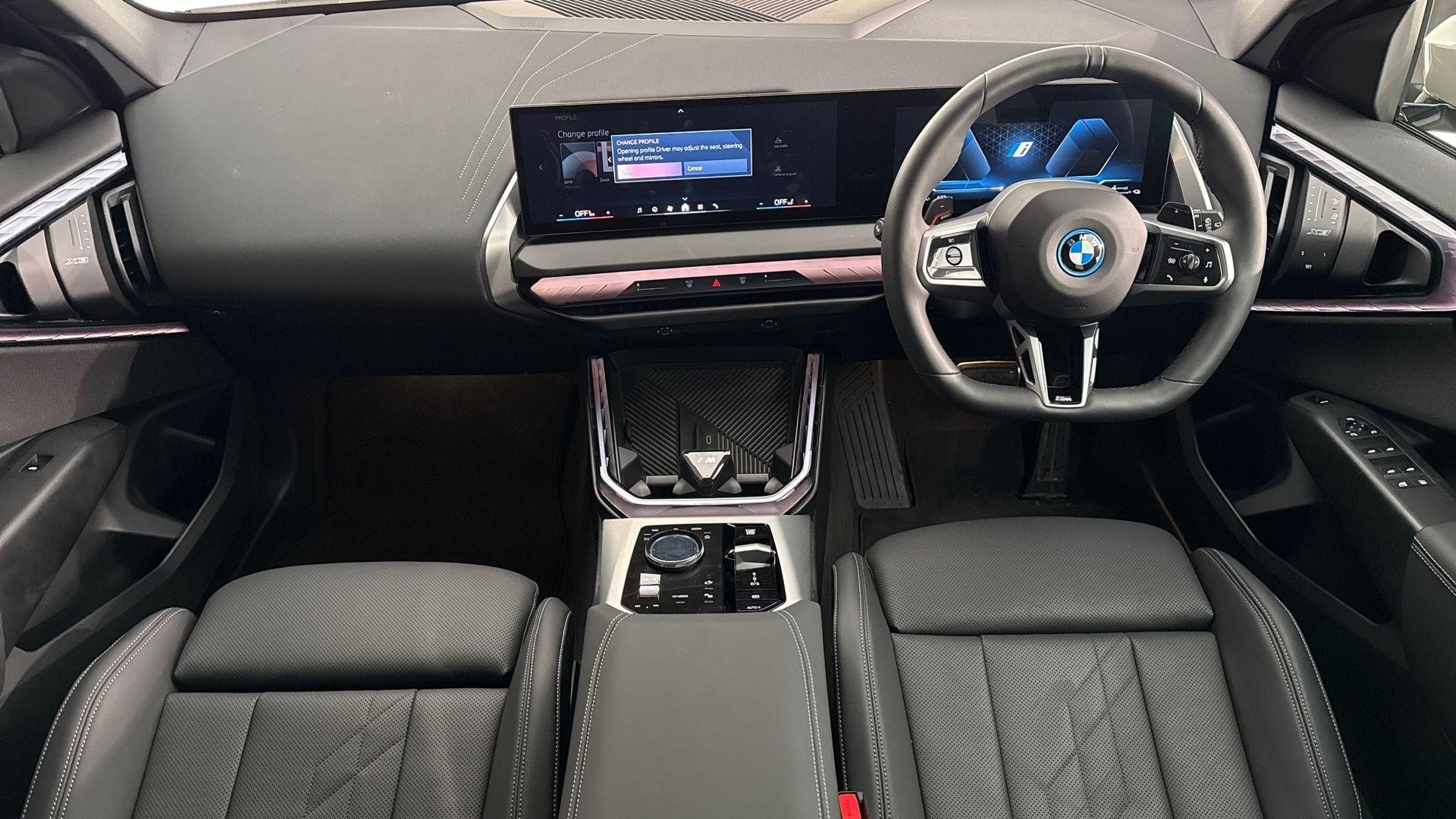 BMW X3 view 4